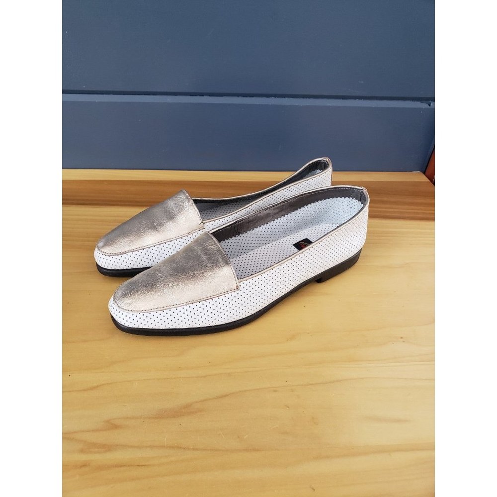 90s Aerosoles White and Gold Flats
